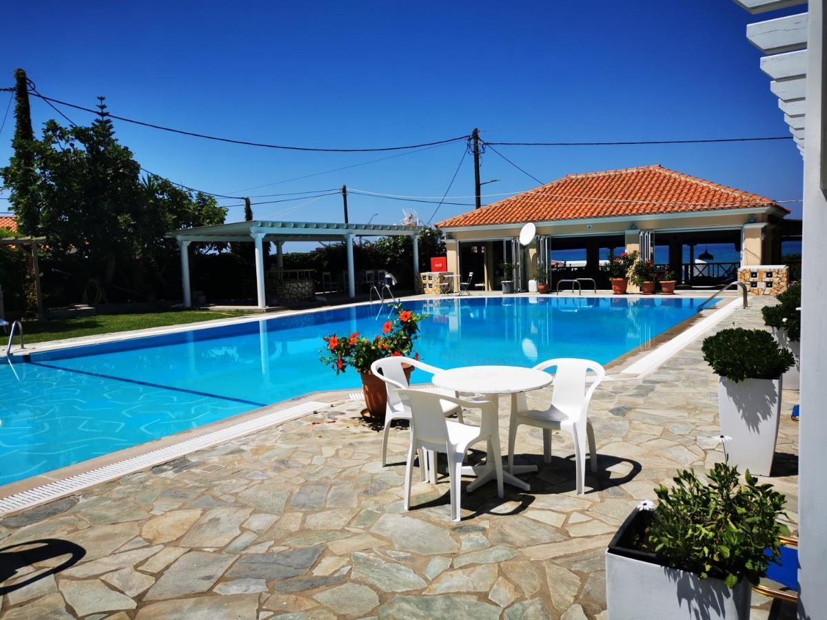Nafsika Hotel Agios Stefanos Avliotes  Exterior photo